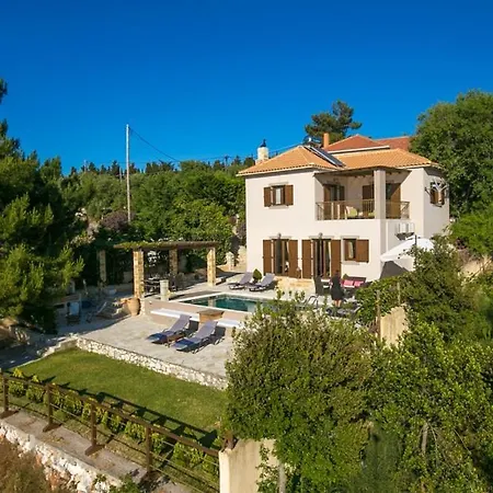 Sleeps 6 Pool Air Con Wifi Villa *