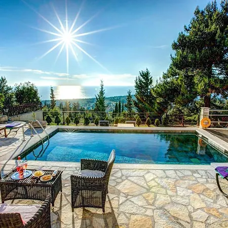 Villa Sleeps 6 Pool Air Con Wifi
