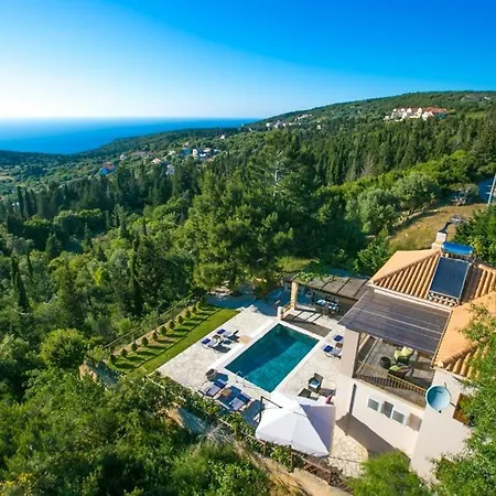 Villa Sleeps 6 Pool Air Con Wifi